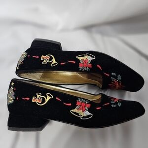 Vintage Worthington Christmas velvet with Christmas decorations 7M